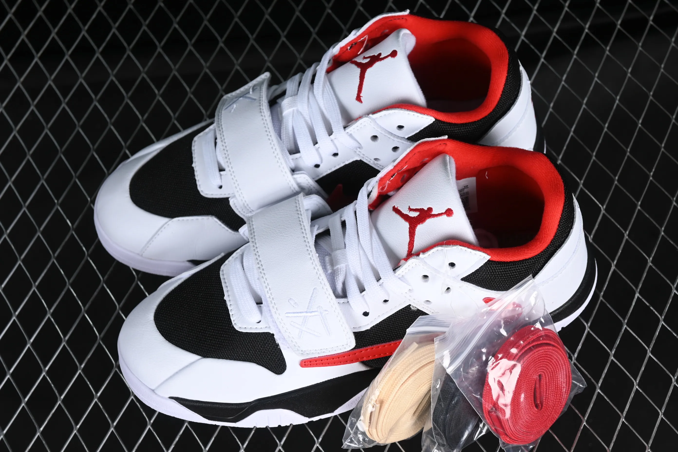 All Categories Air Jordan Jordan Series Basketball Shoes Air Jordan 1 Low Travis Scott x Jordan Cut The Check AJ1 Joe 1 Hook Velcro Fashion Basketball Shoes FZ8117-407